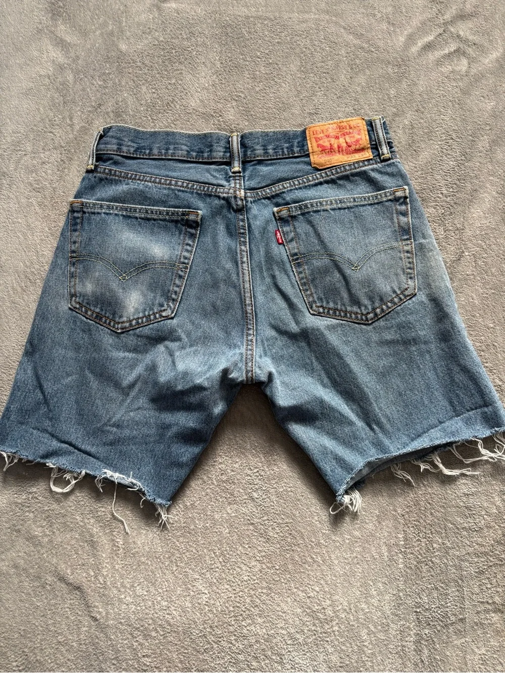 Levi’s 505 Cutoff Jean Shorts Men’s 32x29 Light Wash Denim USA Classic 5 Pocket
